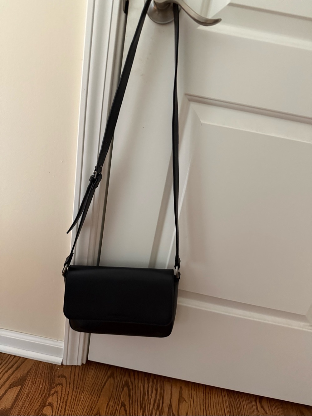 Scotch and Soda Classic Black Women’s Crossbody Bag